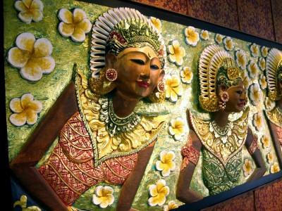 INDONESIAN ARTS AND CRAFTS インドネシア Arts & Crafts - Bali Tourist Guide